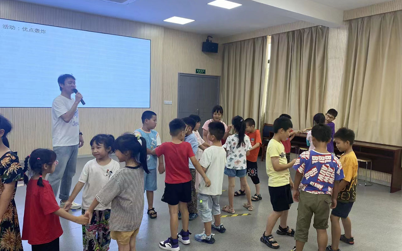 芝罘龙观乡中心学校